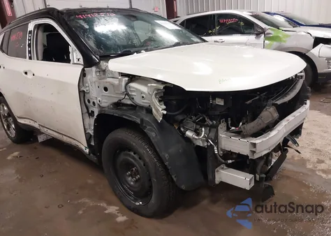2018 Jeep Compass Limited 4X4 from USA, damaged, VIN 3C4NJDCB2JT205363